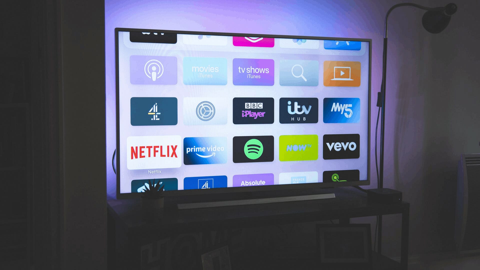 How to Connect Wifi Extender to smart TV